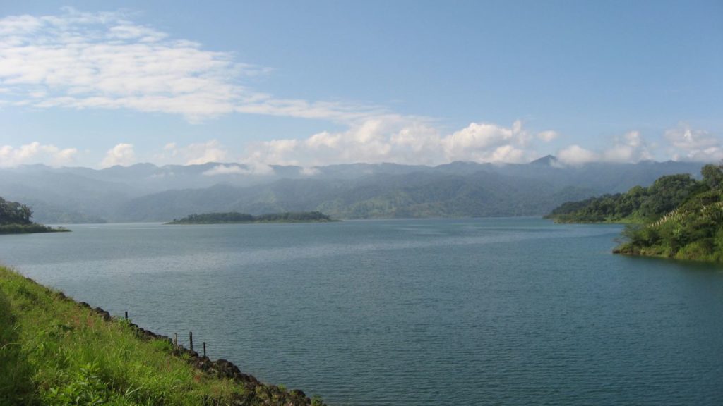 beautiful Lake Arenal in Costa Rica