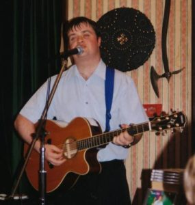 Davy Holt performing live