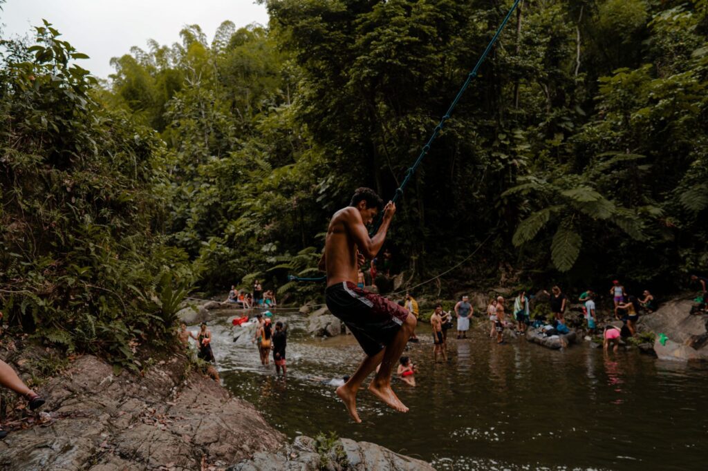 tips for traveling to puerto rico: rope swings