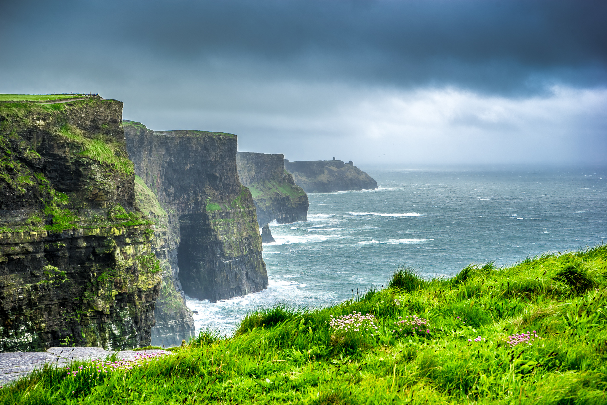 Ирландия. Cliffs of Moher Ирландия. Утёсы мохер Ирландия. Скалы мохер, графство Клэр, Ирландия. Утёсы мохер достопримечательности Ирландии.