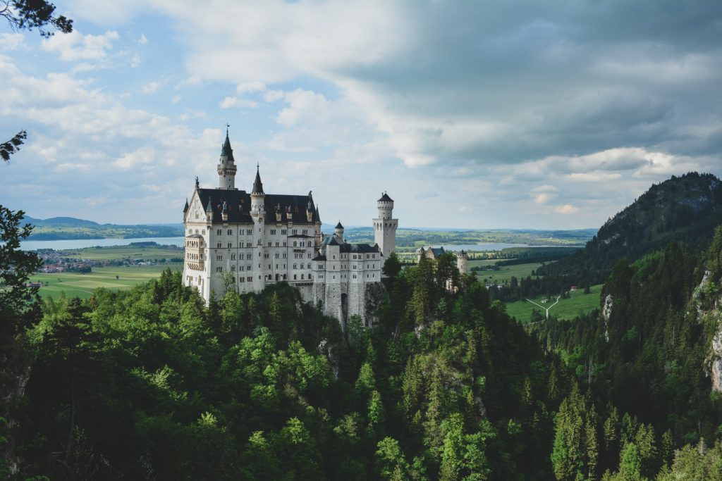 Neuschwanstein Castle history: landscape of Germany